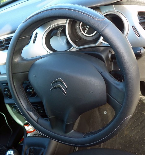 Black steering wheel - black,